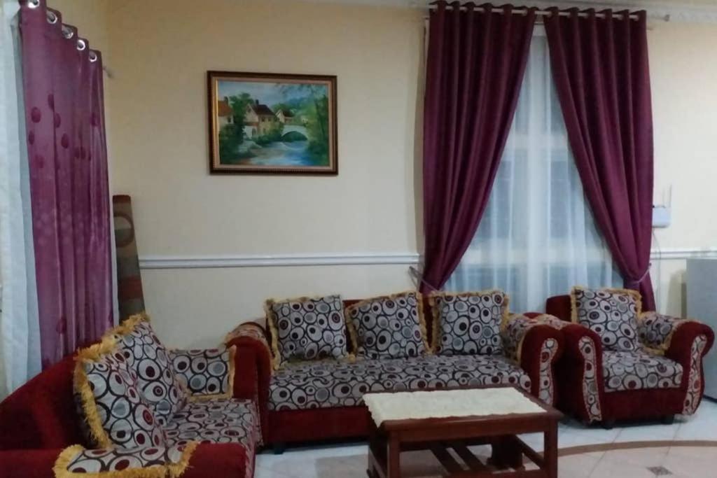 Villa Nils Cianjur Exterior foto
